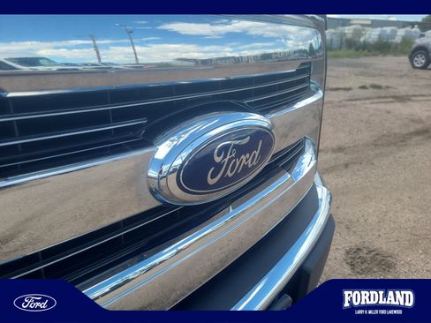 Used 2016 Ford F150 Lariat w/ Equipment Group 502A Luxury AWD/4WD image 23