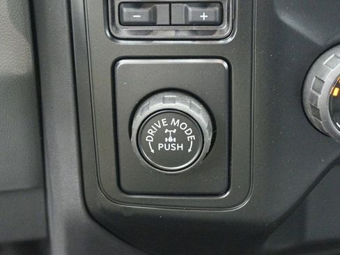 New 2026 Ford F350 XLT image 19