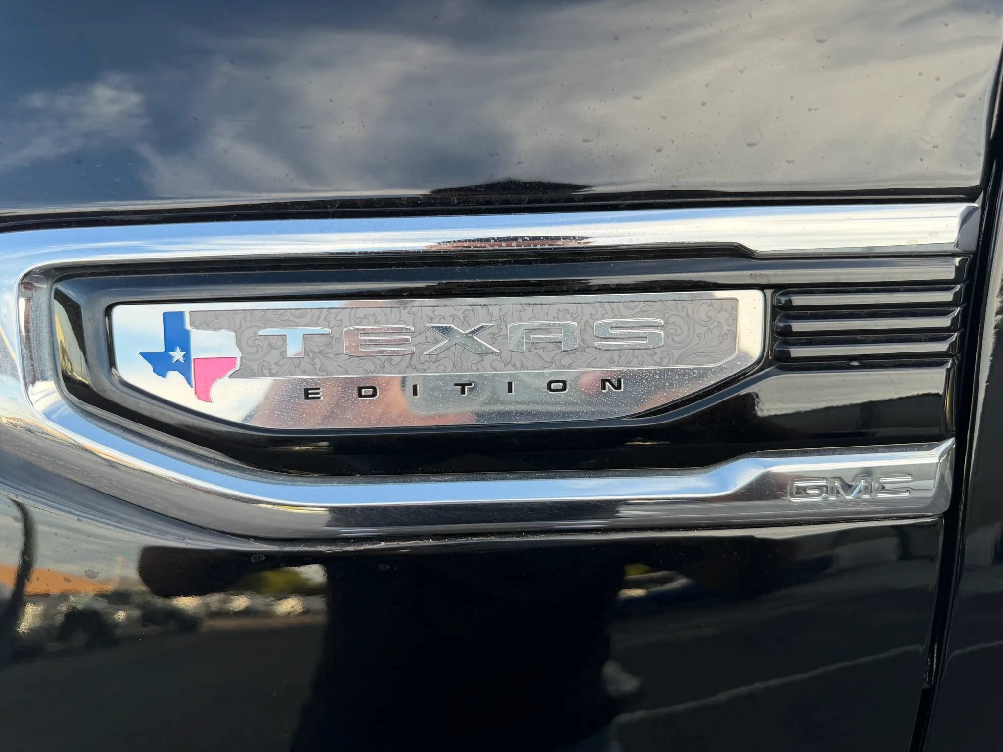 Used 2020 GMC Sierra 1500 SLT RWD image 29