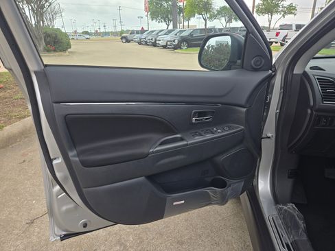New 2026 Mitsubishi Outlander Sport LE AWD/4WD image 12