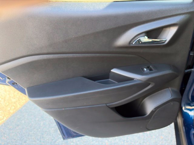 Used 2024 Chevrolet Trax LS w/ Driver Confidence Package FWD image 23