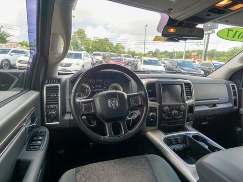 Used 2017 RAM 1500 Big Horn RWD image 12