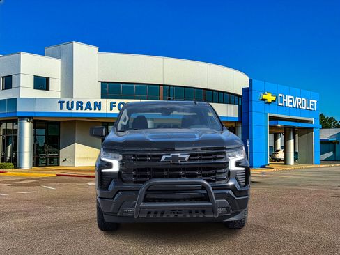 Used 2023 Chevrolet Silverado 1500 RST image 9