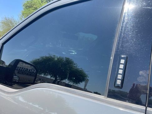Used 2019 Ford F150 Lariat w/ Equipment Group 502A Luxury AWD/4WD image 7