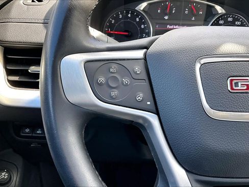 Used 2022 GMC Terrain SLT w/ Tech Package image 22