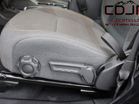 Used 2024 Jeep Wrangler Sahara w/ Technology Group image 12