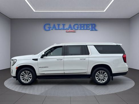Used 2024 GMC Yukon XL SLT w/ SLT Luxury Package image 9