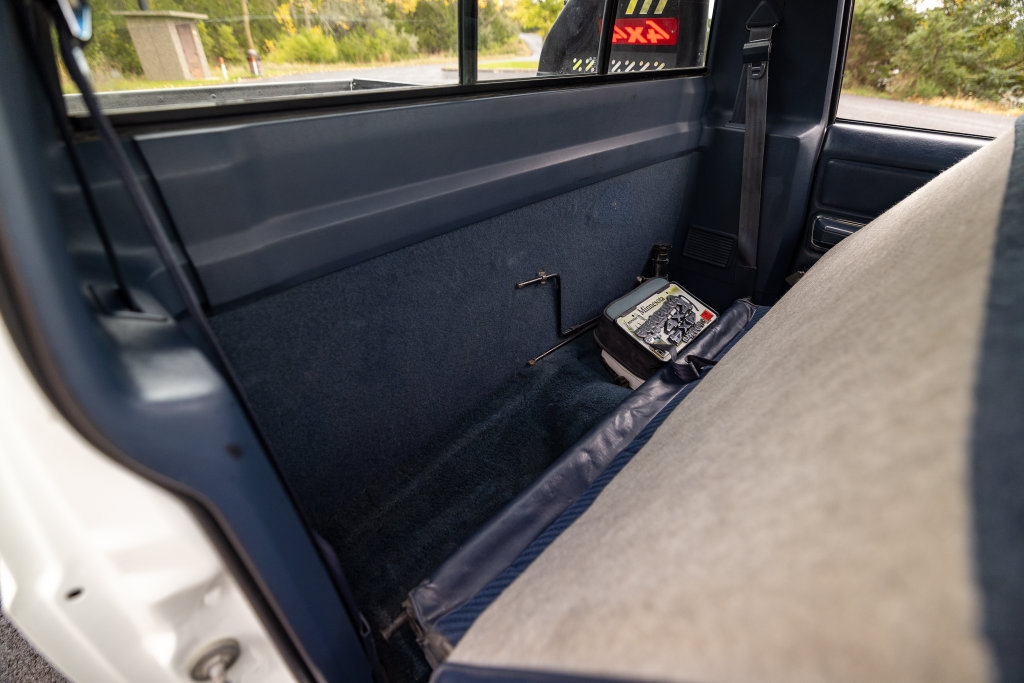 Used 1988 Jeep Comanche Pioneer AWD/4WD image 97