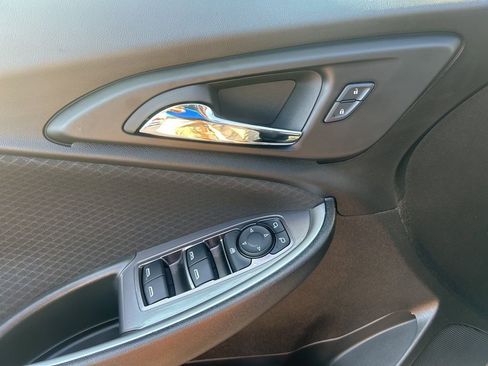 Used 2025 Chevrolet Malibu LT image 18