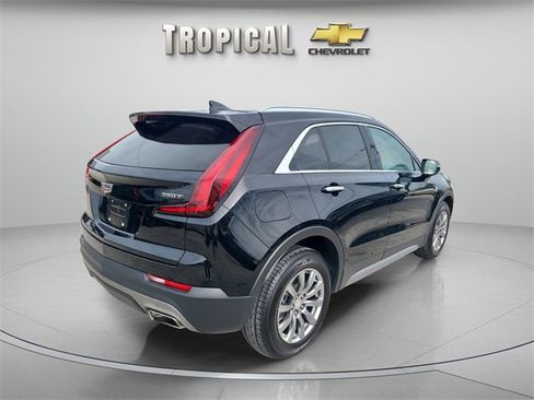 Used 2023 Cadillac XT4 Premium Luxury image 5