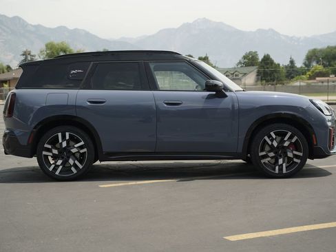 Used 2025 MINI Cooper Countryman John Cooper Works w/ Comfort Package Max AWD/4WD image 5