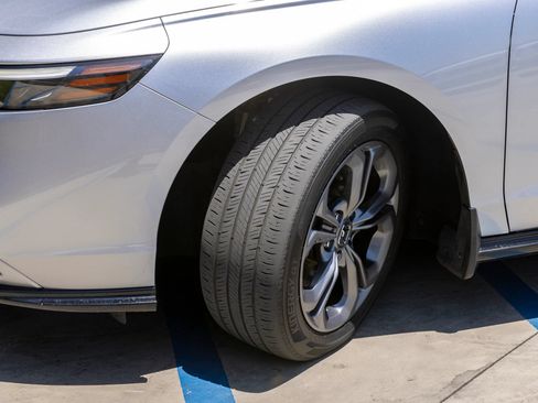 Used 2024 Honda Accord EX-L image 39