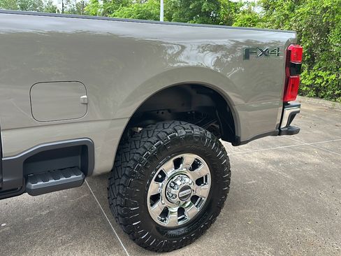 Used 2026 Ford F250 Lariat w/ Lariat Premium Package image 7