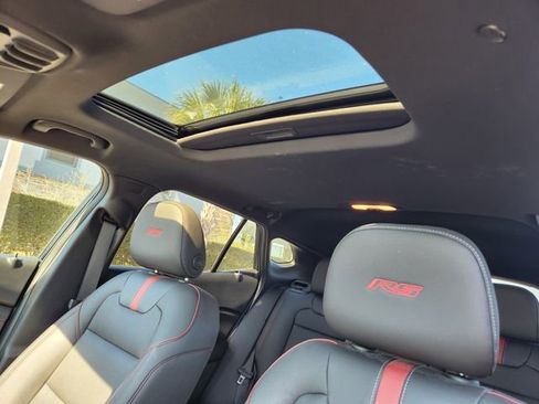 Used 2024 Chevrolet Trax RS w/ Sunroof Package image 21