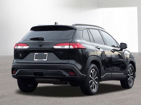 Certified 2025 Toyota Corolla Cross AWD Hybrid w/ Moonroof Package image 5