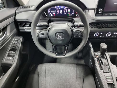 Certified 2025 Honda Accord LX image 26