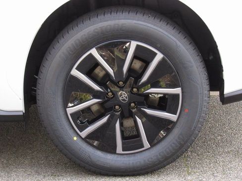 New 2026 Toyota bZ FWD image 34