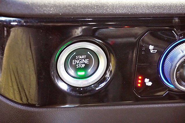 Used 2024 Chevrolet Silverado 1500 RST AWD/4WD image 39