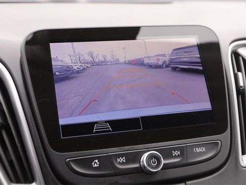 Used 2024 Chevrolet Malibu LT image 17