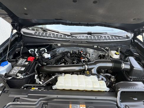 Certified 2025 Ford Expedition Platinum w/ Driver's Package AWD/4WD image 61