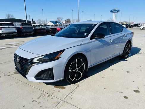 Used 2023 Nissan Altima 2.5 SR image 30