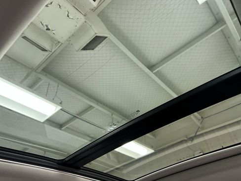 Used 2023 Buick Encore GX Essence w/ Experience Buick Package image 18