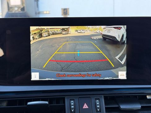 Certified 2025 Lexus ES 300h w/ Premium Package image 16