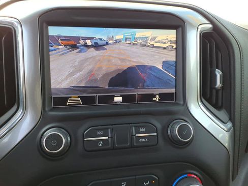Used 2020 Chevrolet Silverado 1500 LTZ w/ LTZ Premium Package AWD/4WD image 17