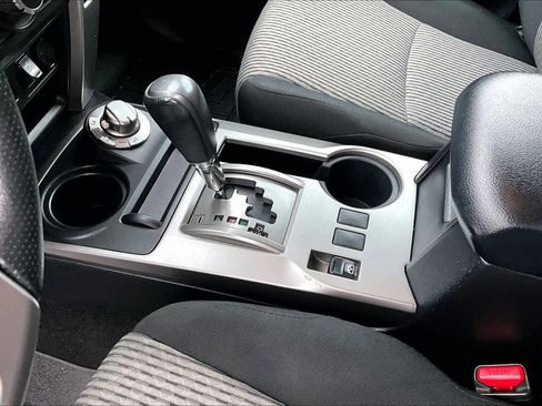 Used 2015 Toyota 4Runner SR5 image 14