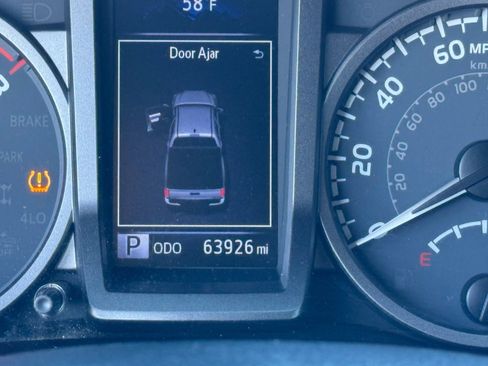 Used 2020 Toyota Tacoma TRD Off-Road image 26