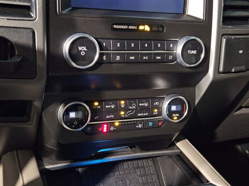 Used 2021 Ford Expedition Max XLT image 32