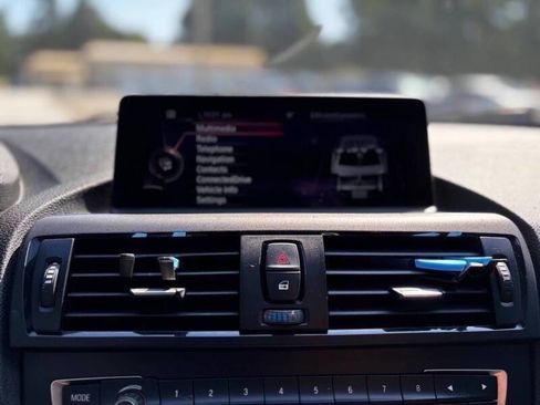 Used 2015 BMW M235i xDrive Coupe image 18