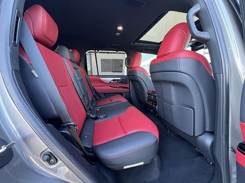 Used 2024 Lexus LX 600 F Sport image 27