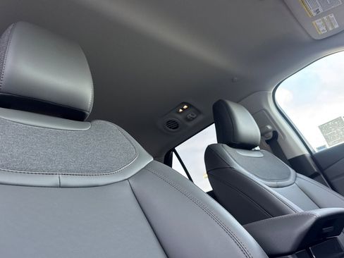 New 2026 Ford Explorer Active w/ Active Comfort Package image 17