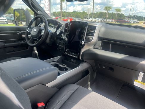 New 2026 RAM 3500 Big Horn AWD/4WD image 13