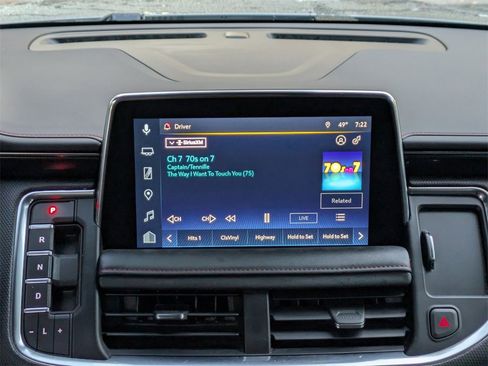 Used 2023 Chevrolet Suburban RST w/ Luxury Package image 18