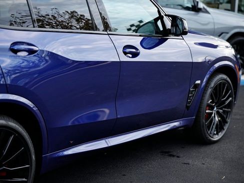 New 2026 BMW X5 M60i w/ Climate Comfort Package image 8