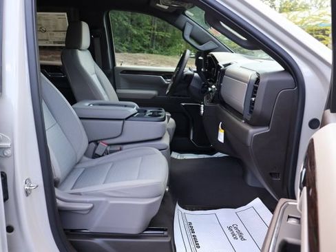New 2026 GMC Sierra 1500 SLE w/ Preferred Package AWD/4WD image 24