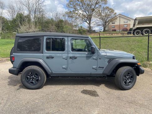 New 2026 Jeep Wrangler Unlimited Sport AWD/4WD image 31