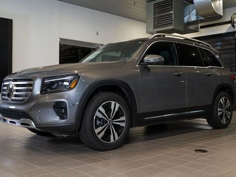 Used 2026 Mercedes-Benz GLB 250 4MATIC image 3