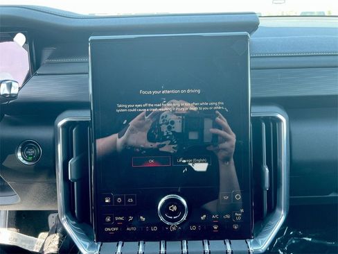 New 2025 GMC Acadia Elevation image 13