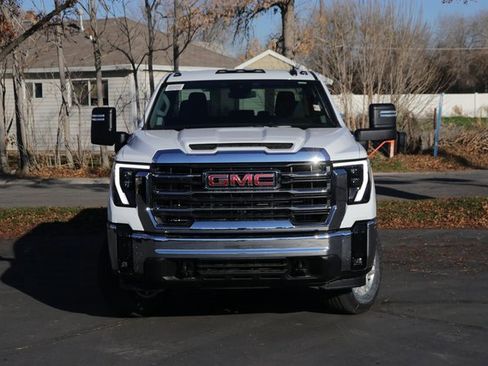 New 2026 GMC Sierra 2500 SLE w/ SLE Value Package; image 2