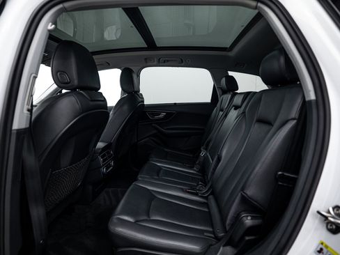 Used 2017 Audi Q7 3.0T Premium Plus w/ Premium Plus Package image 19