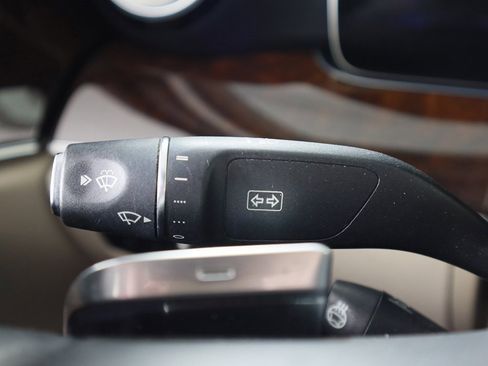 Used 2022 Mercedes-Benz E 350 4MATIC Sedan w/ Driver Assistance Package image 45