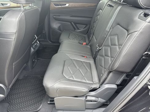 New 2026 Volkswagen Atlas SE FWD image 24