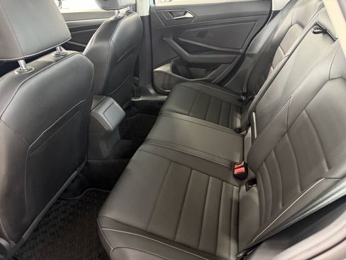 Used 2022 Volkswagen Jetta SE FWD image 20