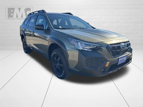 Used 2025 Subaru Outback Wilderness AWD/4WD image 2