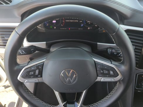 Certified 2023 Volkswagen Atlas SE image 9