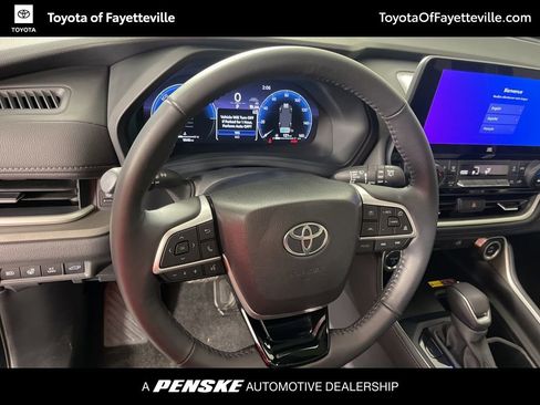 Certified 2025 Toyota Grand Highlander AWD Hybrid image 31