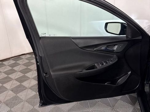 Used 2021 Chevrolet Malibu LT FWD image 14